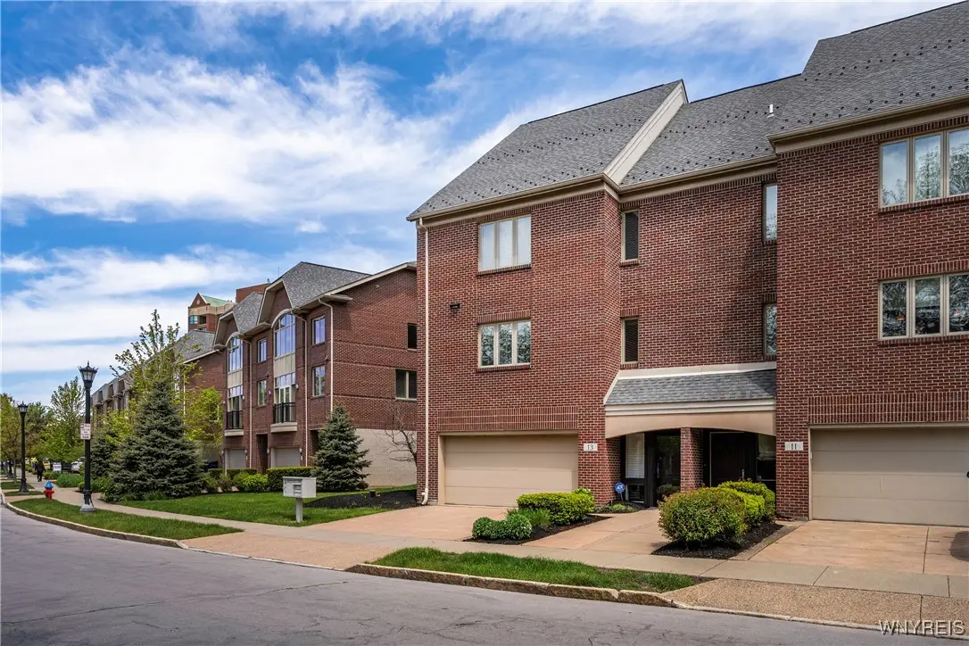 13 Ojibwa Circle, Buffalo, NY 14202 - Image #1