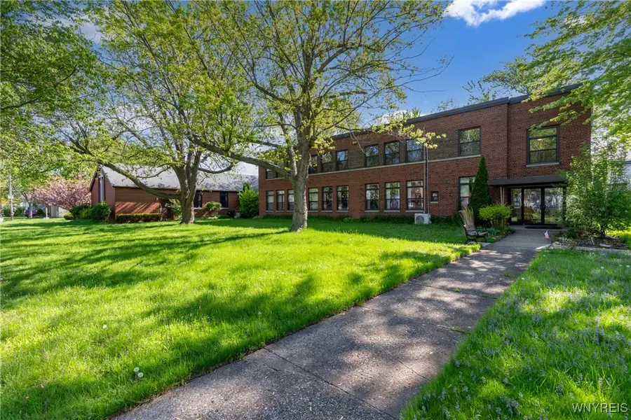 45 Dalton Drive, Buffalo, NY 14223 - Image #3