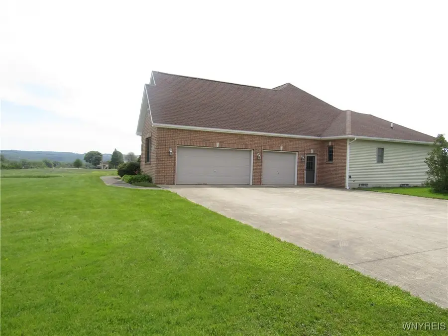 3835 School Street, Eden, NY 14057 - Image #2