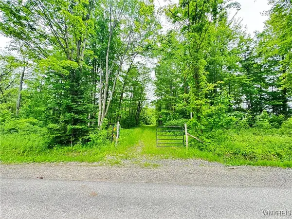 4371 Lawson Road, Jamestown, NY 14701