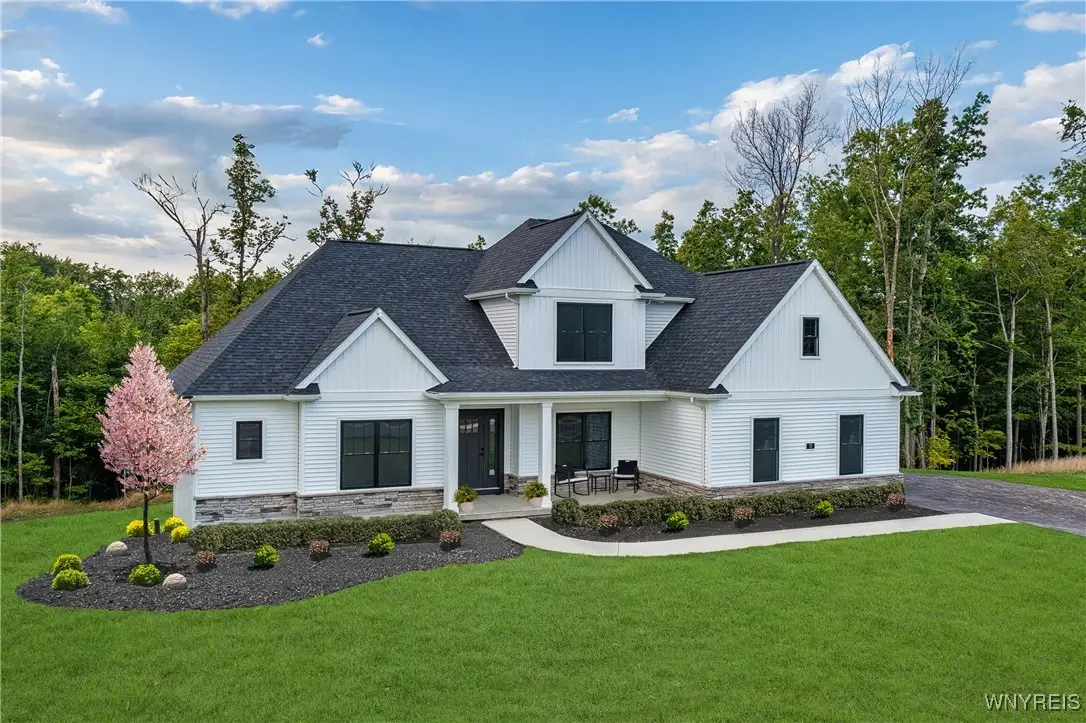 36 Fieldstream Lane, Lancaster, NY 14086 - Image #1