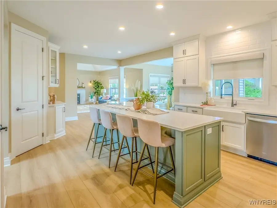 8931 Country Club Drive, Clarence Town, NY 14032 - Image #3