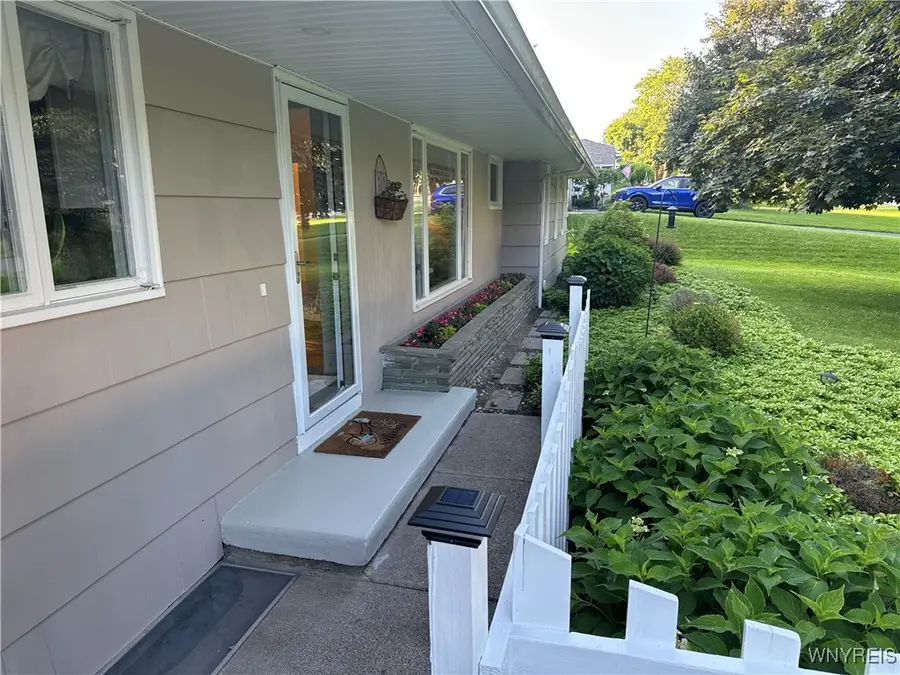 106 Highledge Drive, Penfield, NY 14526 - Image #3