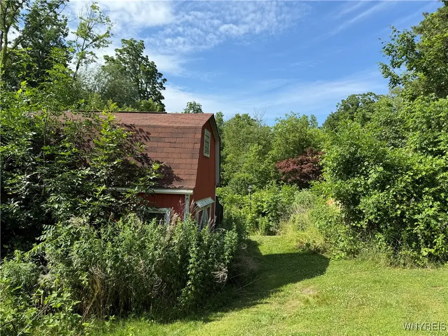 3902 Calkins Road, Youngstown, NY 14174 - Image #2