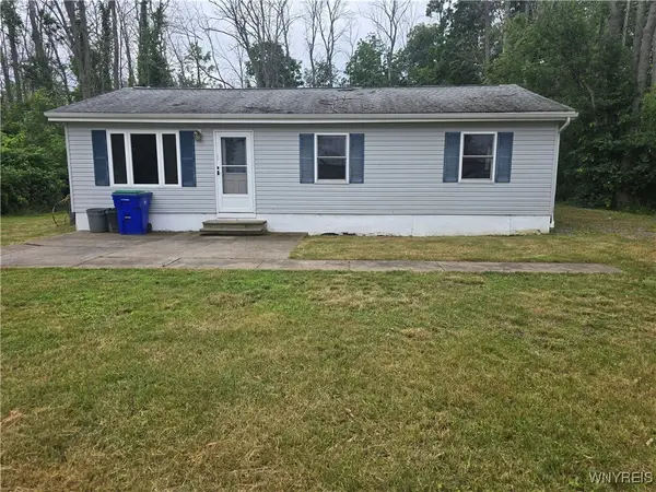 12370 Lake Forest Lane #42, Lyndonville, NY 14098