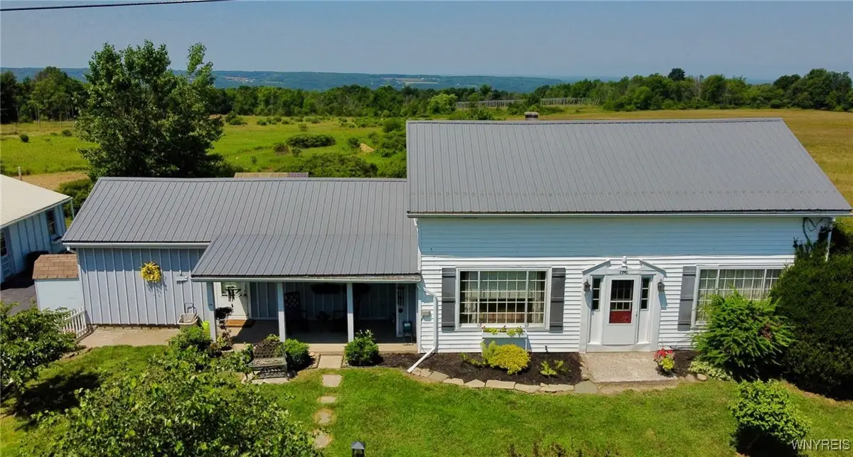 8242 Cole Road, Colden, NY 14033 - Image #1