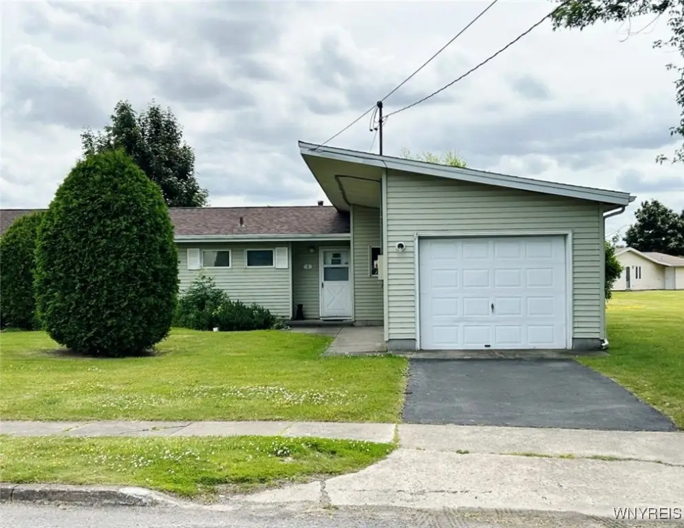 6 Steele Circle, Niagara Falls, NY 14304 - Image #1