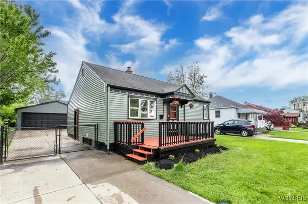 370 W Girard Boulevard, Buffalo, NY 14217