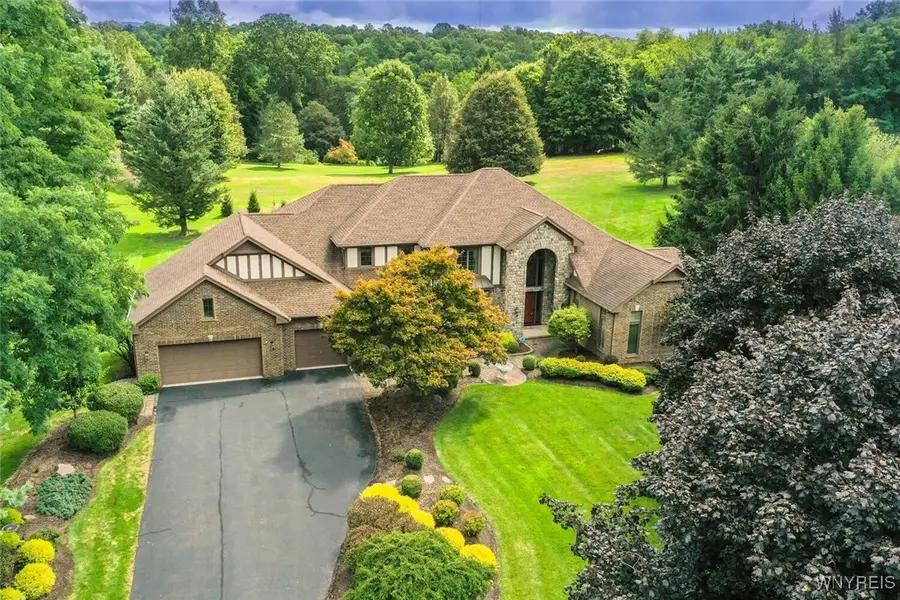 7 Beauclaire Lane, Fairport, NY 14450 - Image #3