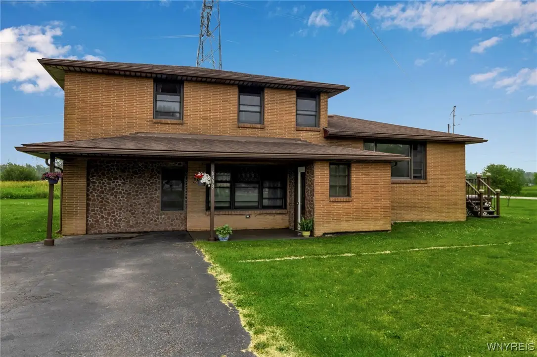 6393 Aiken Road, Lockport, NY 14094 - Image #1