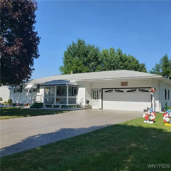 6717 Errick Road, North Tonawanda, NY 14120