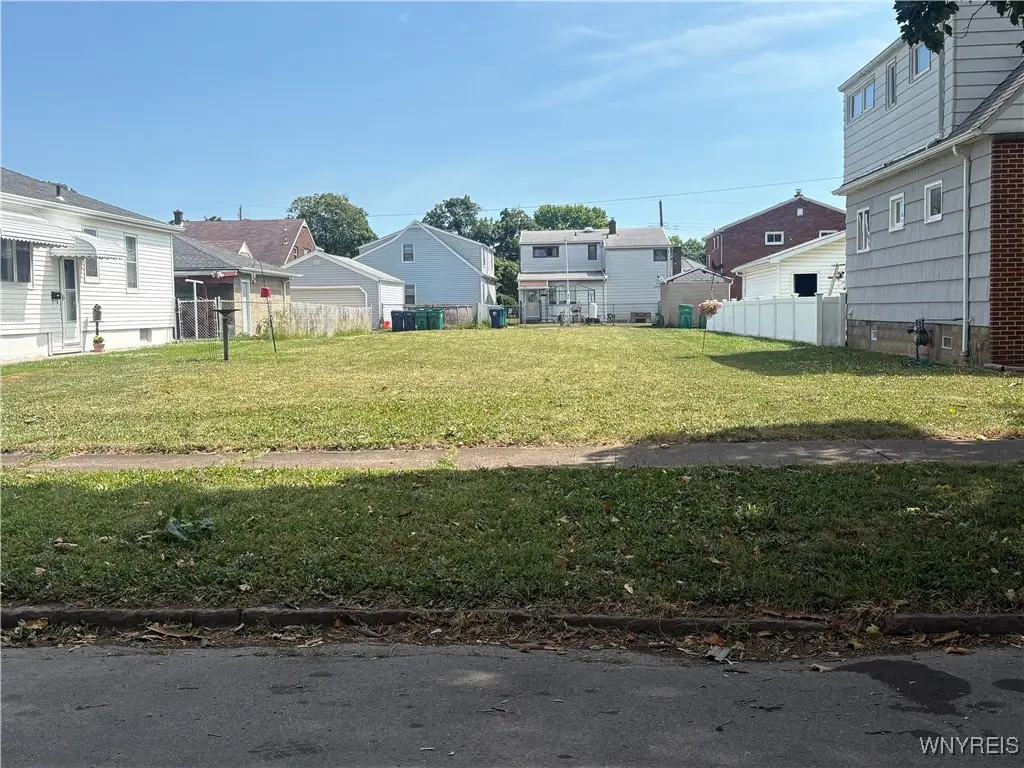 2479 Woodlawn Avenue, Niagara Falls, NY 14301 - Image #1