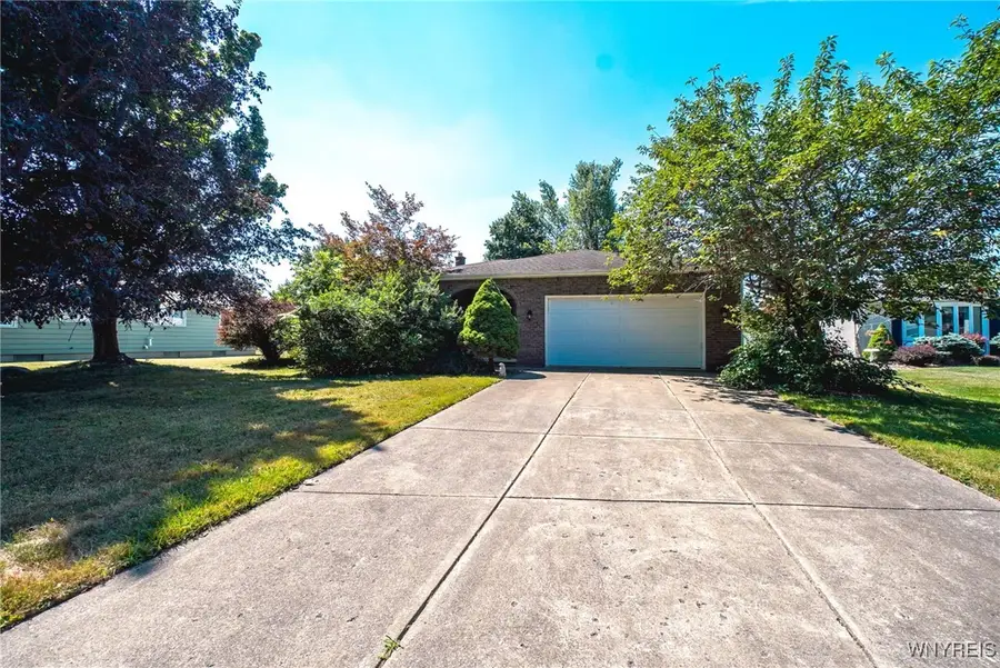 51 Marywood Drive, Depew, NY 14043 - Image #2