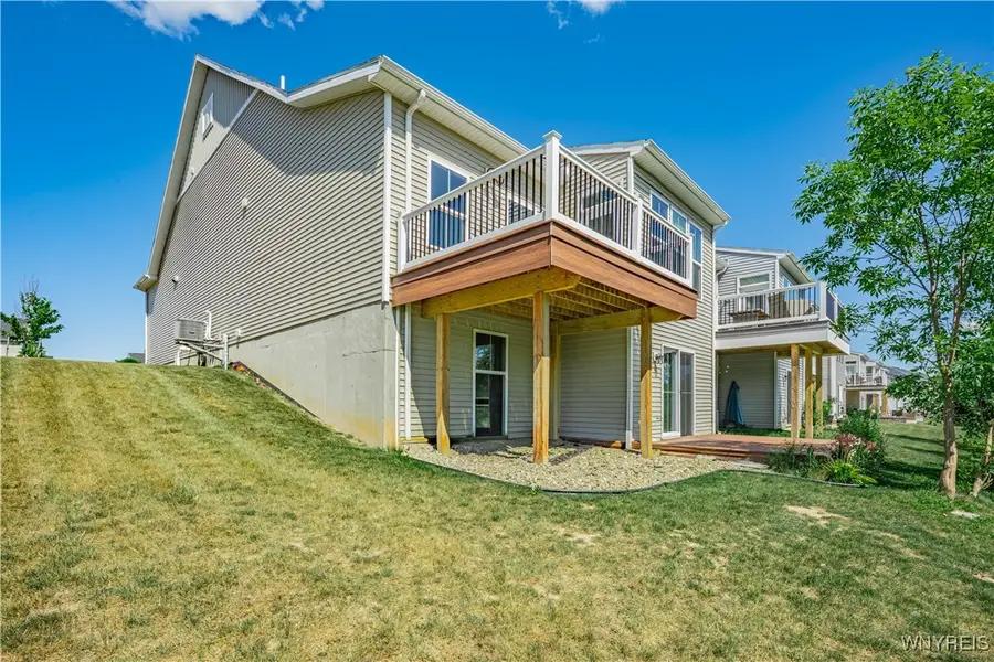 157 Sandstone Circle, Grand Island, NY 14072 - Image #3