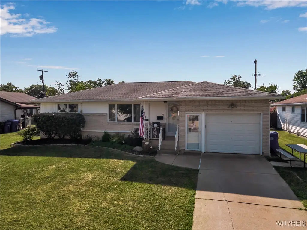 84 Cresthaven Drive, Buffalo, NY 14224 - Image #1