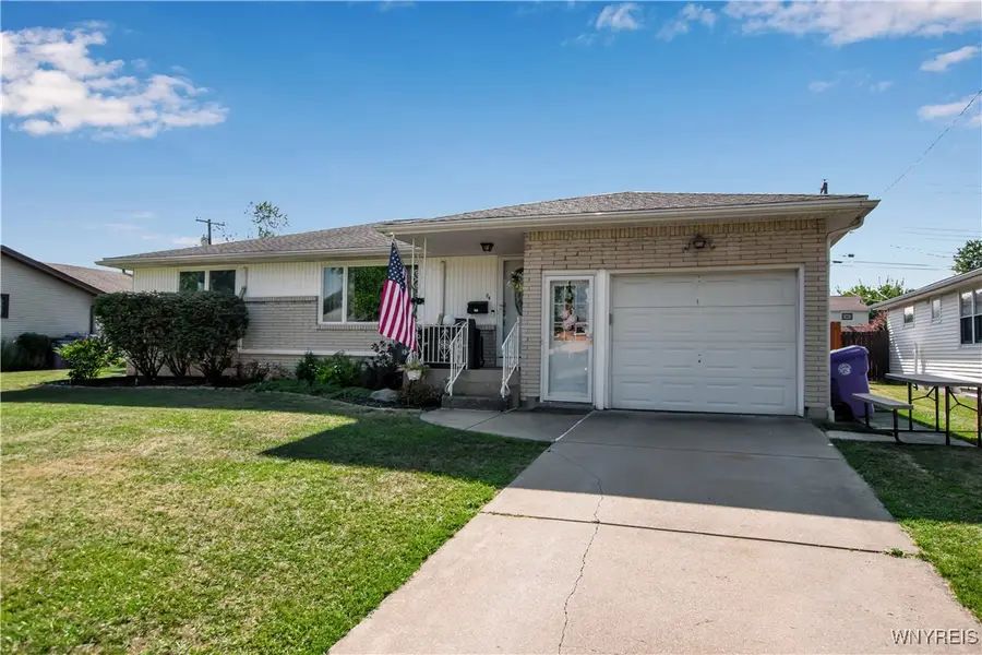 84 Cresthaven Drive, Buffalo, NY 14224 - Image #2