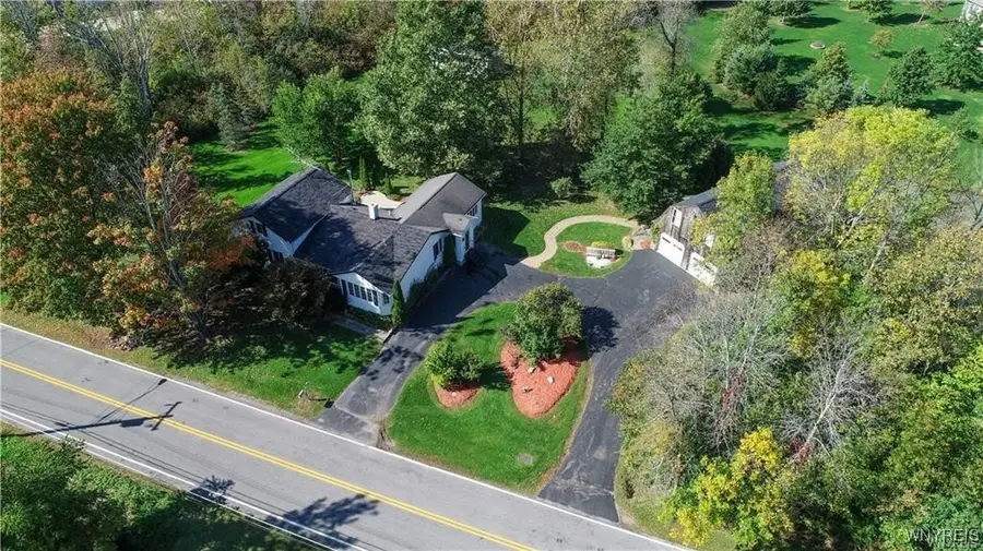 2732 N Creek Road, Lake View, NY 14085 - Image #3