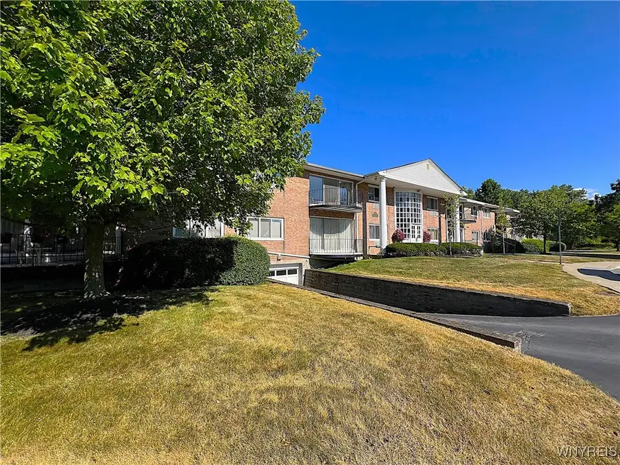 31 Park Lane Court, Buffalo, NY 14221 - Image #2