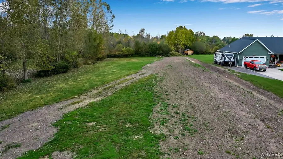 9317 Tonawanda Creek Road S, Clarence, NY 14031 - #2