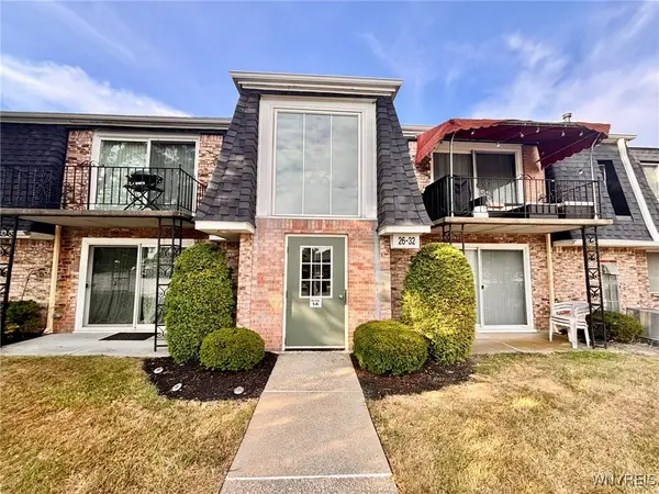 28 Foxberry Drive, Getzville, NY 14068