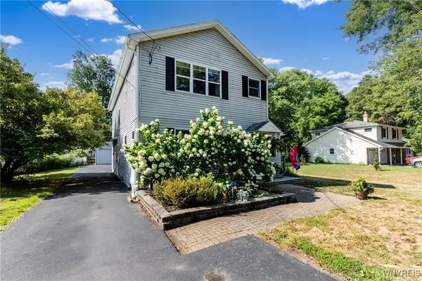 6731 Webster Road, Orchard Park, NY 14127