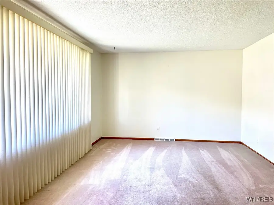 32 Lordan Drive, Buffalo, NY 14227 - Image #3