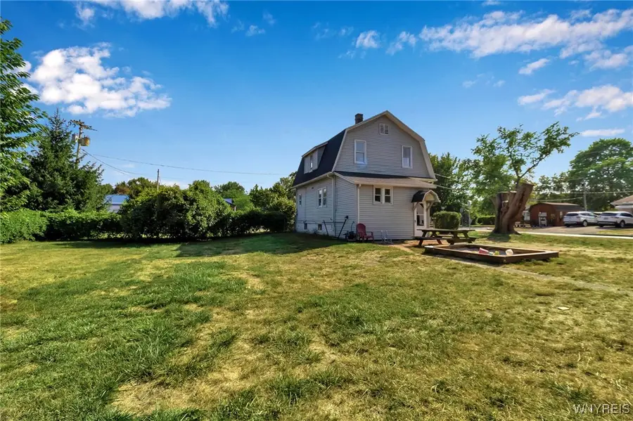 8 Maple Street, Medina, NY 14103 - Image #3
