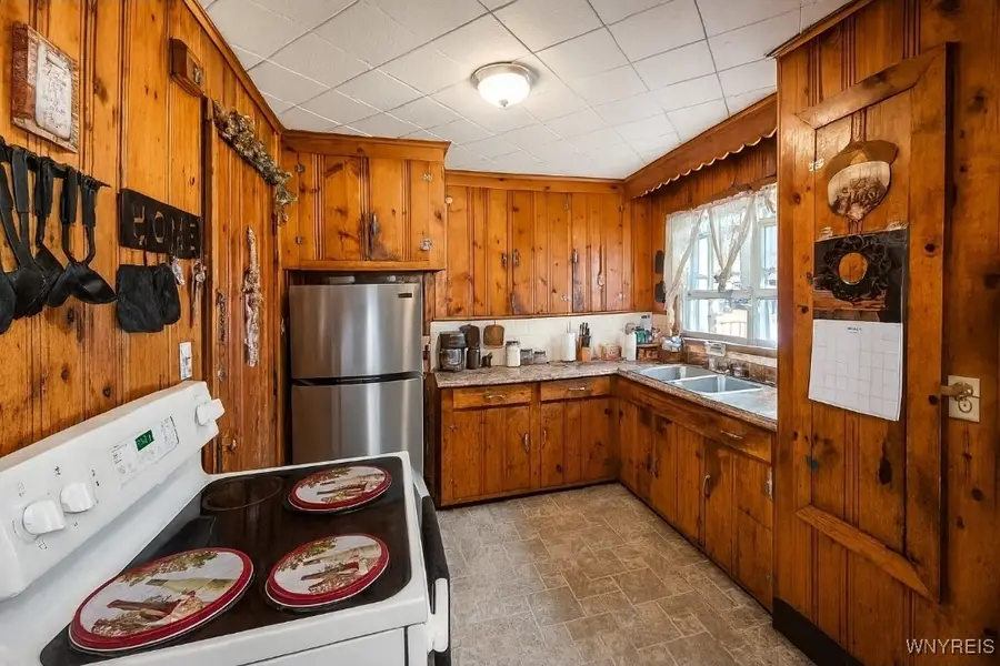 2961 Bailey Avenue, Buffalo, NY 14215 - Image #2