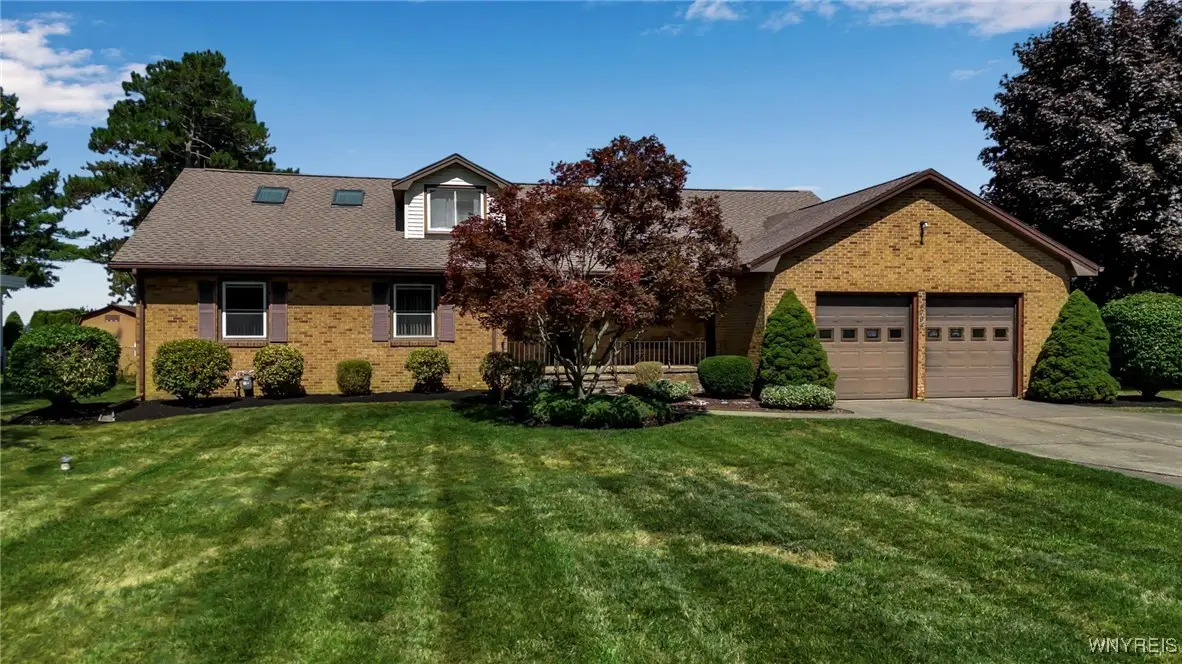 4794 Clifton Parkway, Hamburg, NY 14075 - Image #1