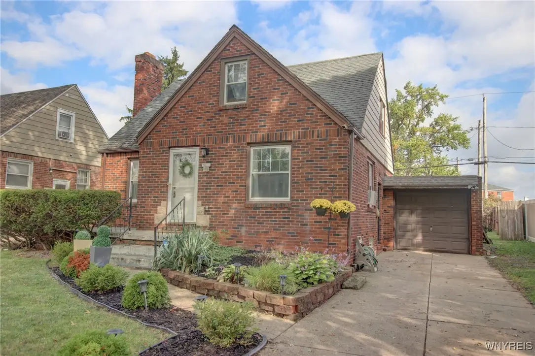 28 Cedar Road, Buffalo, NY 14215 - Image #1
