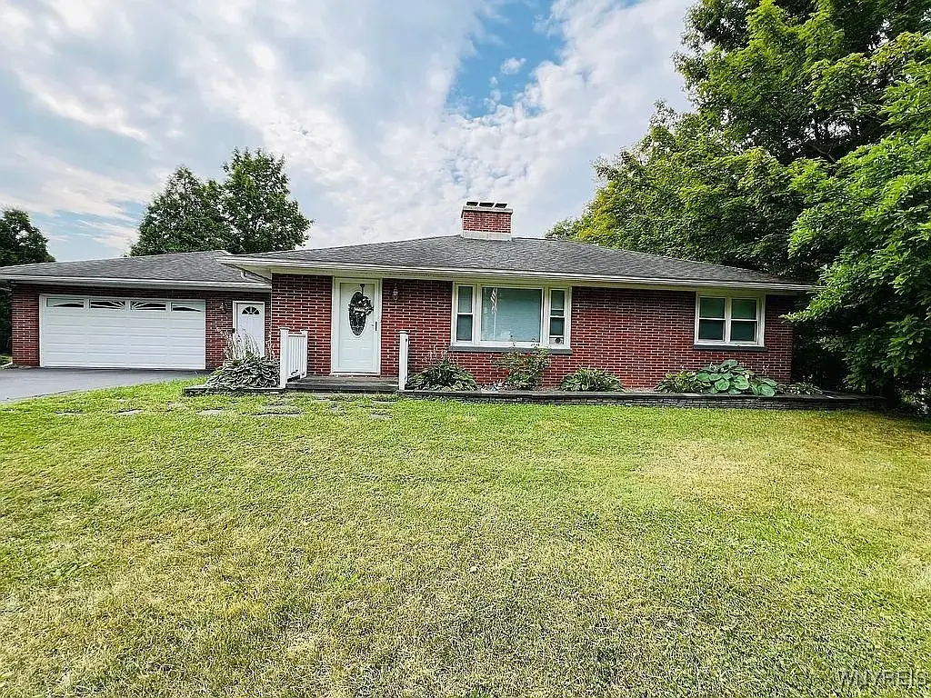 8506 Clark Mills Road, Whitesboro, NY 13492 - Image #1