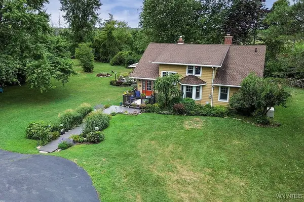 767 Sturgeon Point Road, Derby, NY 14047