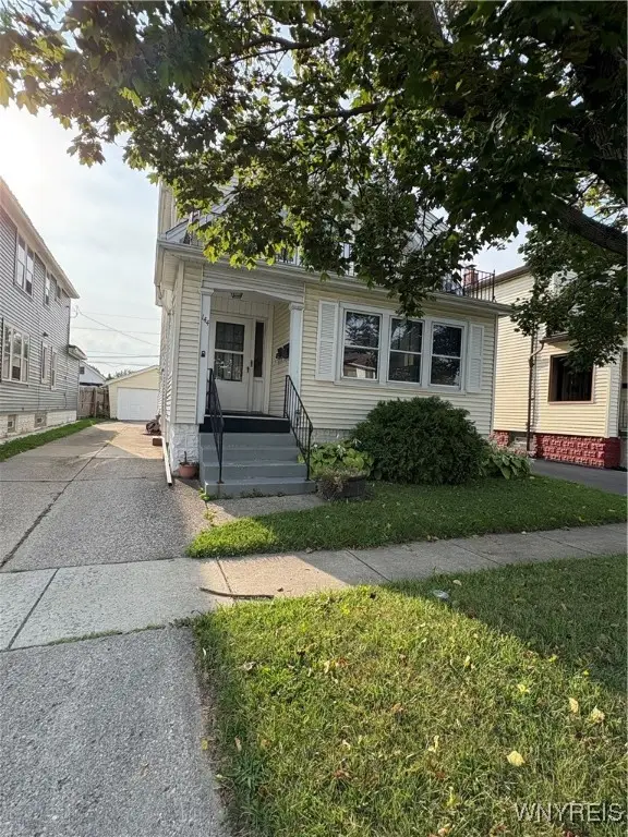 144 Ivanhoe Road, Buffalo, NY 14215