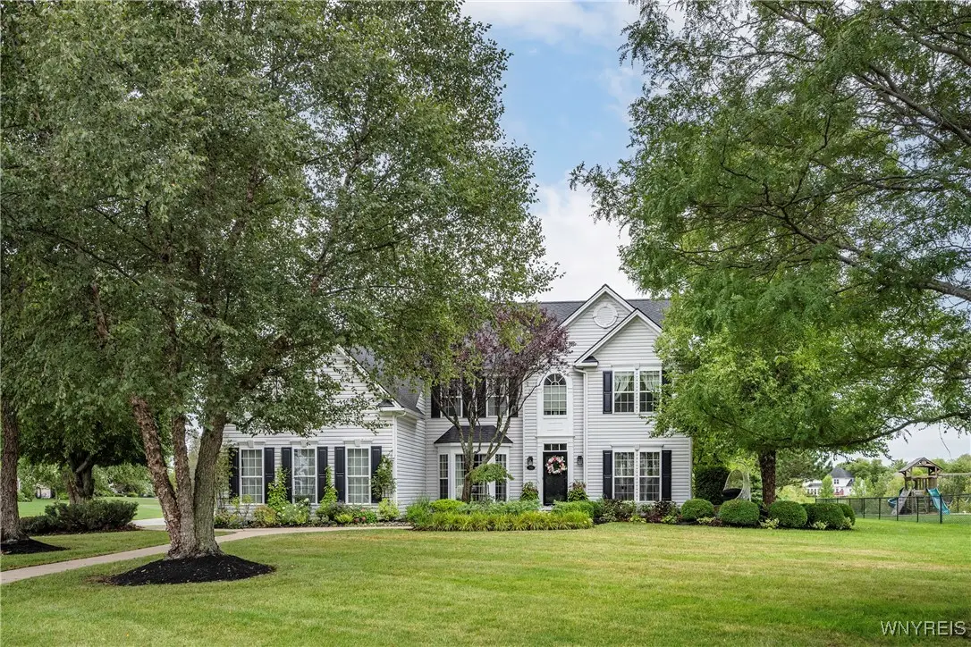 95 Graystone Lane, Orchard Park, NY 14127 - Image #1