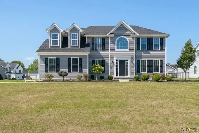 3383 Ashwood Drive, North Tonawanda, NY 14120 - Image #1