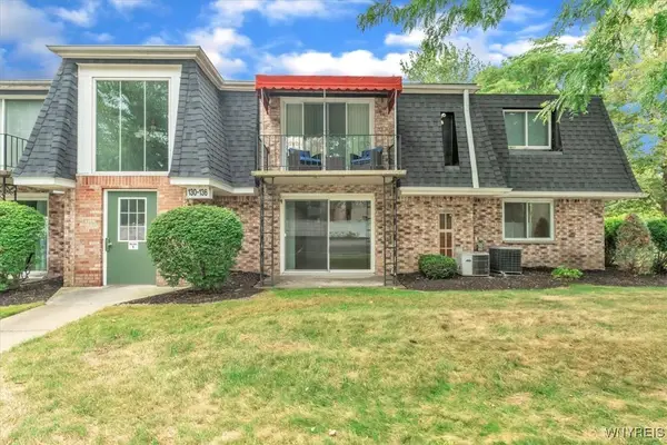 136A Foxberry Drive, Amherst, NY 14068