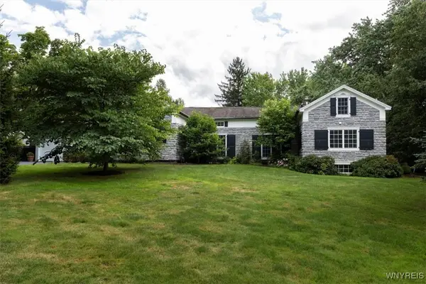 2131 Lapham Road, East Aurora, NY 14052