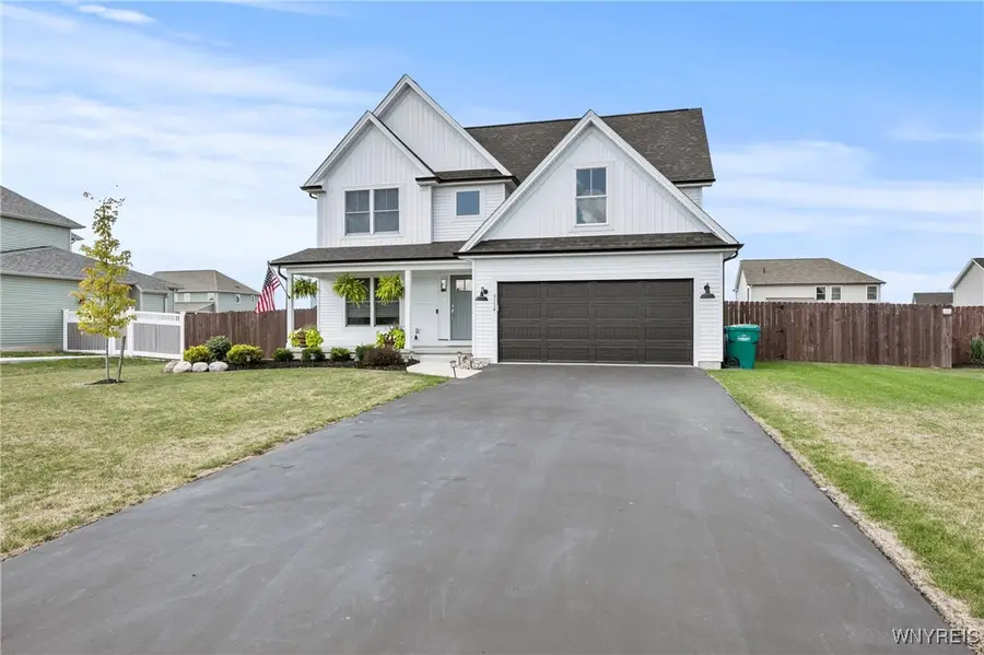 6114 Wildwood Way, Lockport, NY 14094 - #2