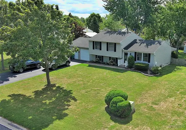 6598 Parkwood Drive, Lockport, NY 14094