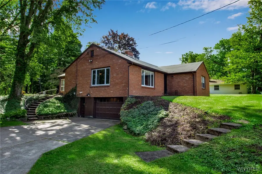 10610 Swamp Road, Fredonia, NY 14063 - Image #2