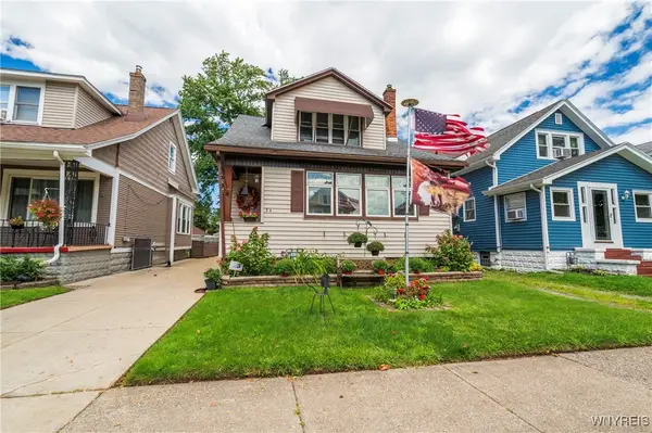 24 Downing St, Buffalo, NY 14220