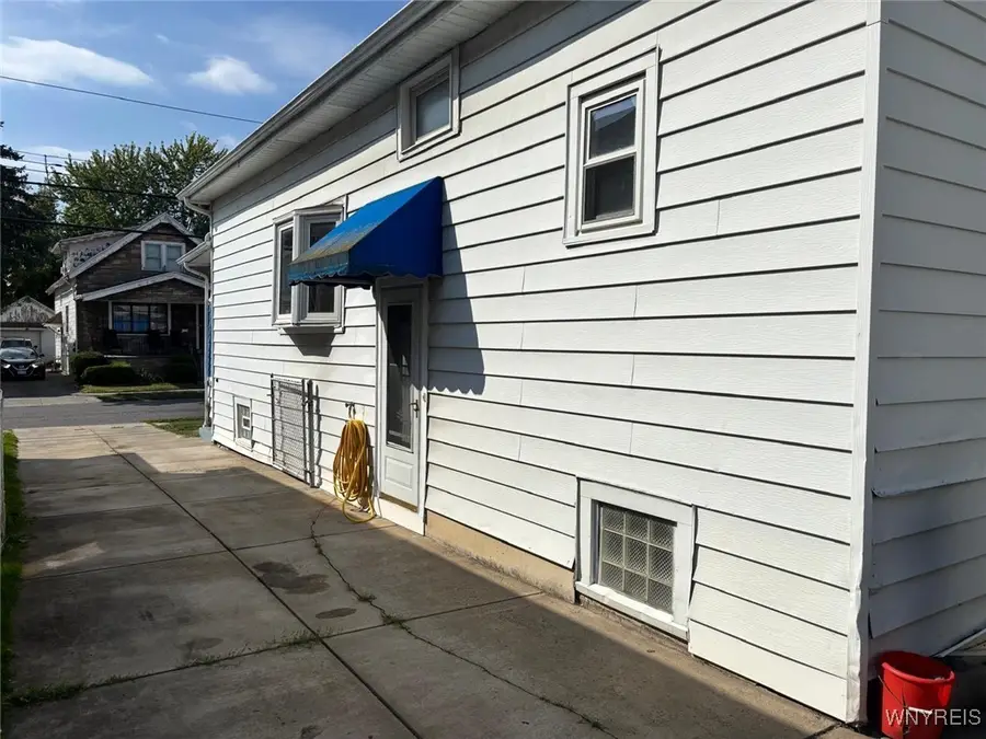 121 Hagen Street, Buffalo, NY 14211 - Image #2