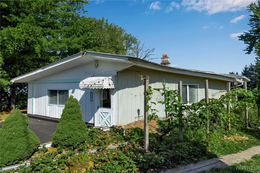 2477 Lake Road, Ransomville, NY 14131 - Image #2