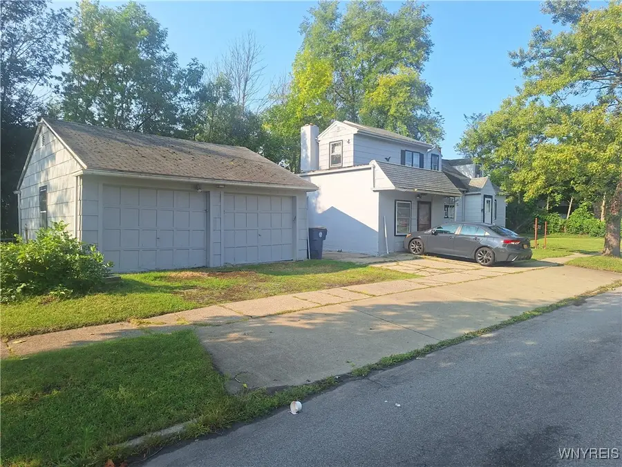 483 Longmeadow, Amherst, NY 14226 - Image #2