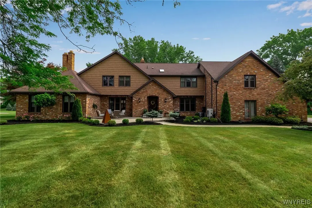 393 Glengrove Road, Youngstown, NY 14174 - Image #1