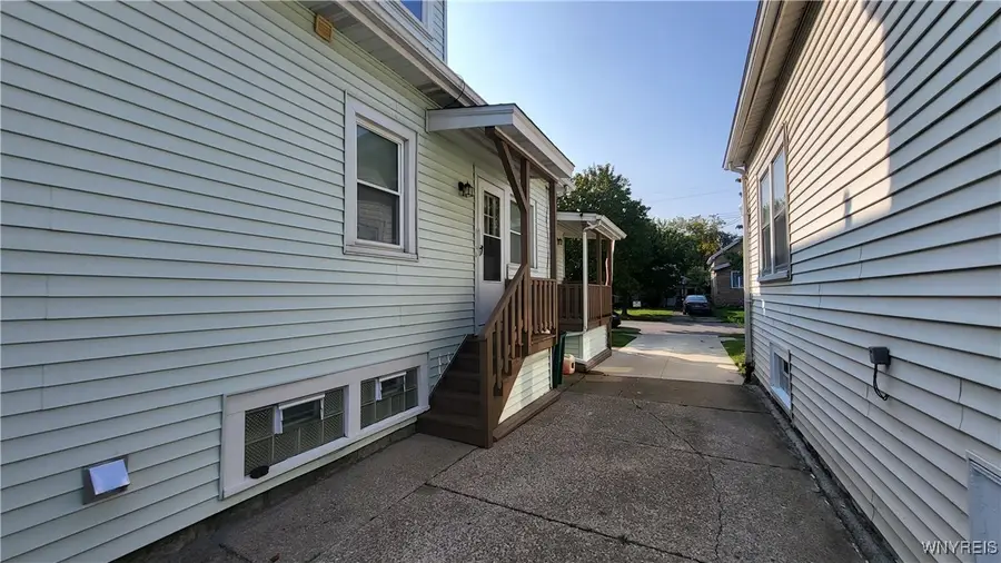 548 Marilla Street, Buffalo, NY 14220 - Image #3