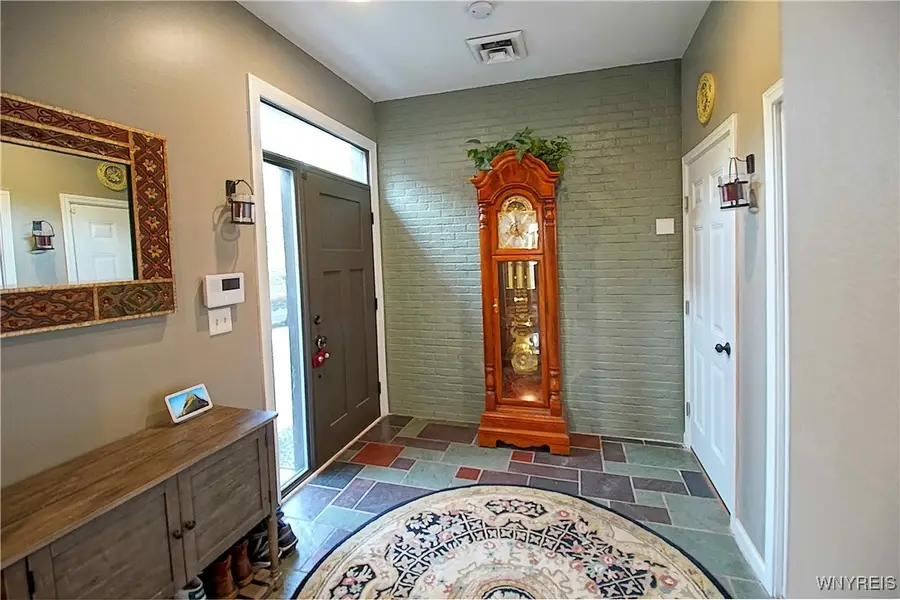 11 New Amsterdam Ave, Buffalo, NY 14216 - Image #2