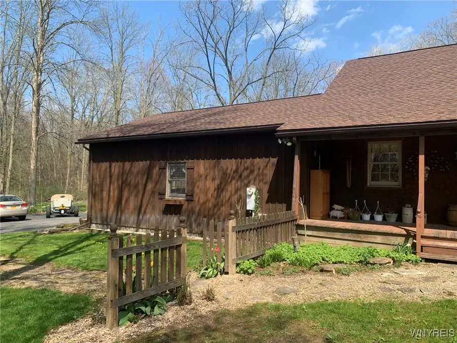 4491 Royalton Center Road, Gasport, NY 14067 - Image #3