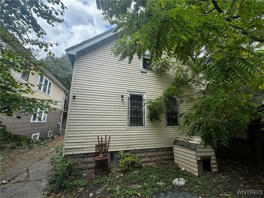 437 Cornwall Avenue, Buffalo, NY 14215 - Image #2