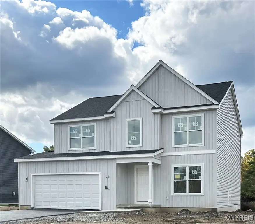 122 Sandywood Circle, Grand Island, NY 14072 - Image #1